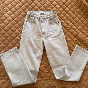 Abercrombie & Fitch Men's Light Gray Straight Jeans